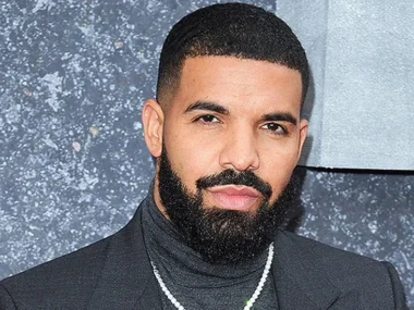 Drake Biography: Age, Son, Net Worth, Cars, House and Music Career