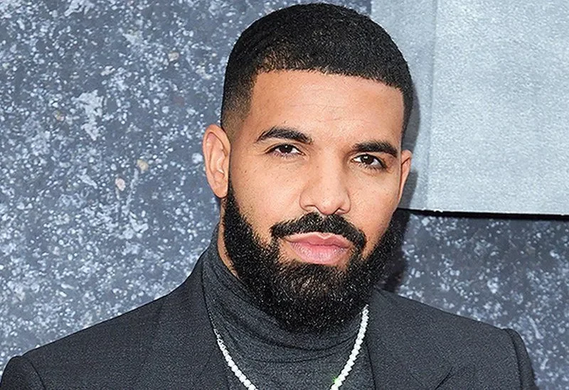 Drake Biography: Age, Son, Net Worth, Cars, House and Music Career