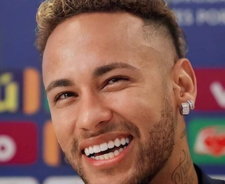 Neymar Biography: Age, Wife, Net Worth, Cars and Football Career