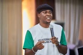 Randy Peter Akah biography